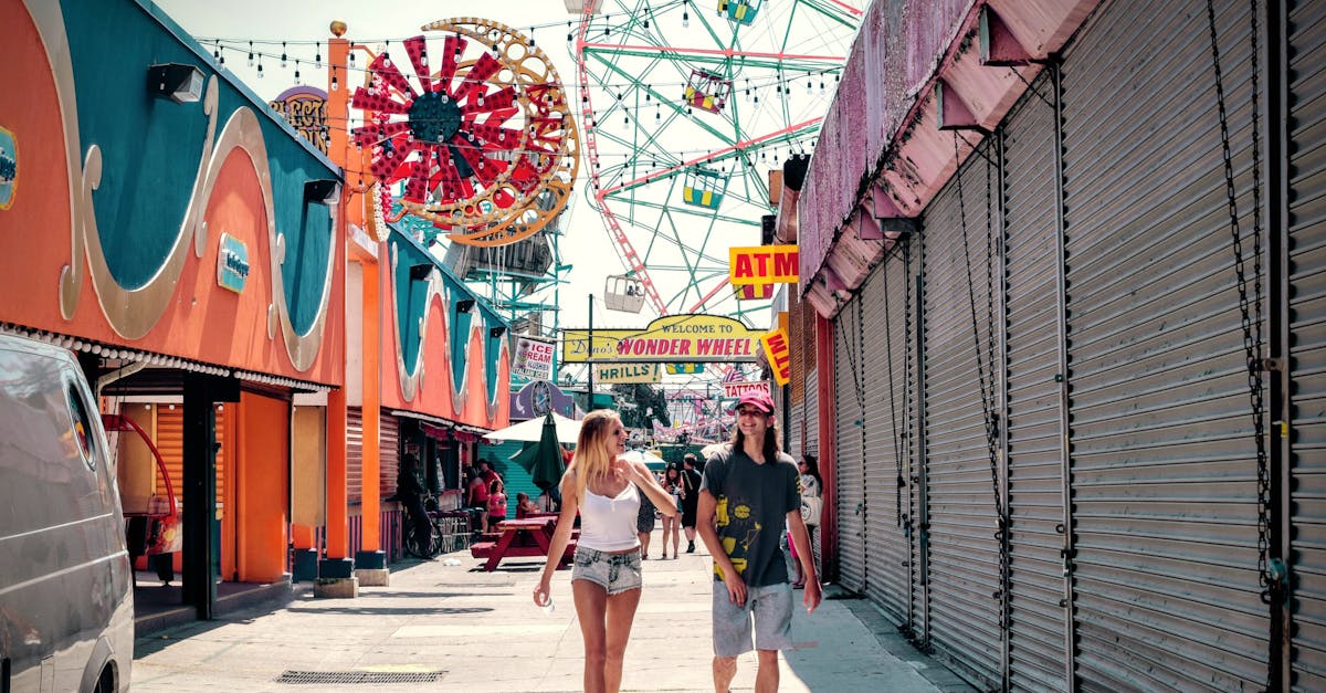 découvrez l'univers palpitant d'un parc d'attractions, où des manèges à sensations fortes, des spectacles captivants et des activités ludiques attendent petits et grands pour une journée inoubliable pleine de rires et d'aventures.