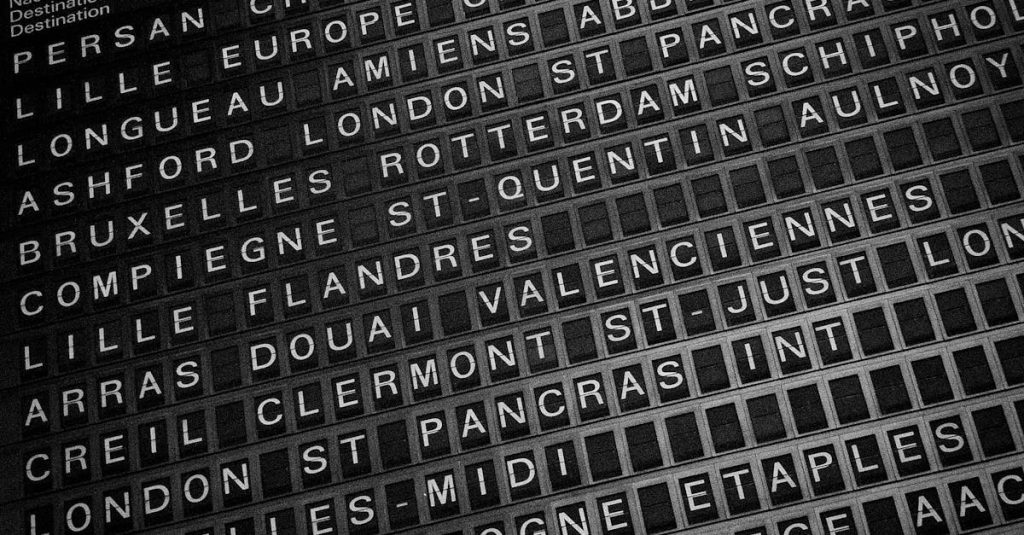 découvrez arras, une ville chargée d'histoire située dans le nord de la france. explorez ses célèbres places, son patrimoine architectural impressionnant et ses musées fascinants. arras vous invite à plonger dans son atmosphère unique, entre traditions et modernité.