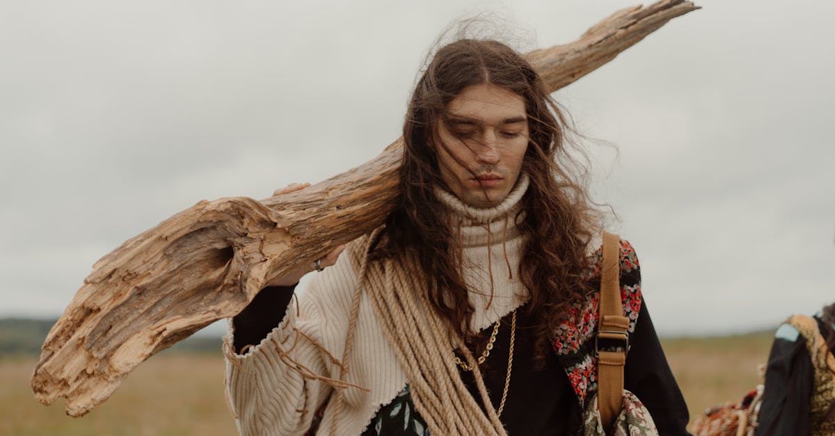 découvrez l'univers enchanté de bohemia, un mélange raffiné de créativité, d'art et de mode inspiré par le style de vie bohème. plongez dans une expérience unique où la liberté d'expression et l'authenticité se rencontrent.