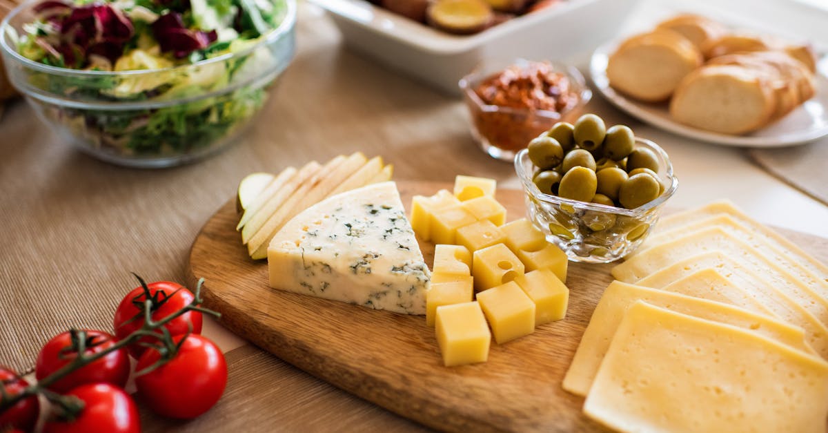 découvrez l'univers fascinant du fromage, un délice culinaire aux multiples saveurs et textures. explorez les variétés, les recettes, et apprenez à déguster ce produit authentique qui ravira vos papilles, que vous soyez un amateur ou un expert.