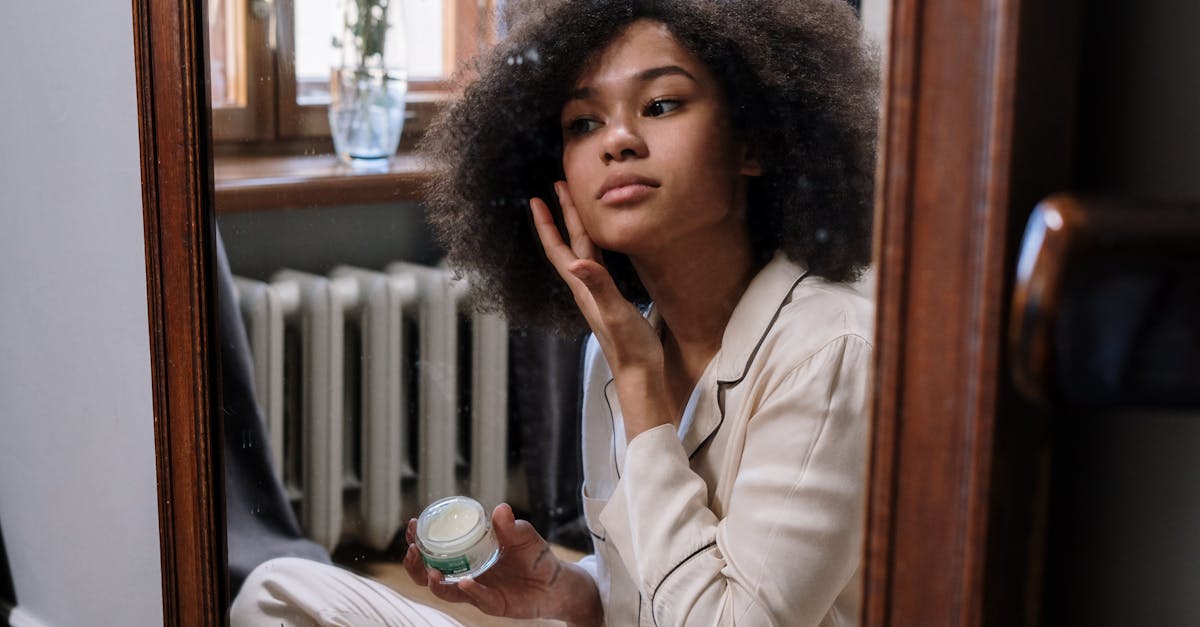 découvrez l'univers riche et crémeux de notre sélection de crèmes. que ce soit pour vos desserts, vos plats salés ou vos soins de beauté, nos produits à base de crème ajoutent une touche délicieuse et onctueuse à toutes vos recettes. laissez-vous séduire par la qualité et la variété de nos crémes.