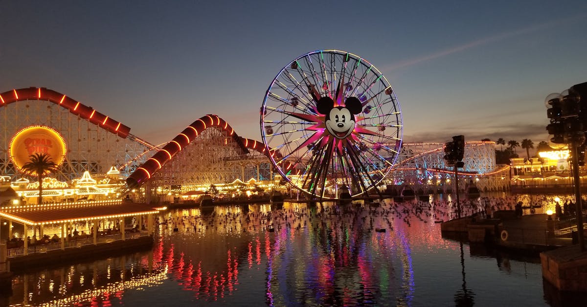 découvrez la magie de disneyland, le parc d'attractions emblématique où les rêves prennent vie. vivez des aventures inoubliables avec vos personnages préférés, des spectacles éblouissants et des manèges à couper le souffle. parfait pour toute la famille, disneyland promet des moments mémorables dans un monde féerique.