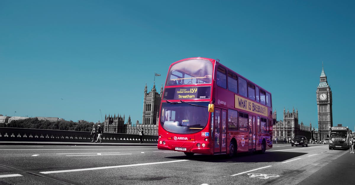 découvrez l'angleterre, terre riche en histoire et en culture. explorez ses paysages pittoresques, ses monuments emblématiques et sa gastronomie savoureuse. partez à la rencontre de ses traditions fascinantes et des chaleureux habitants qui font de ce pays une destination incontournable.