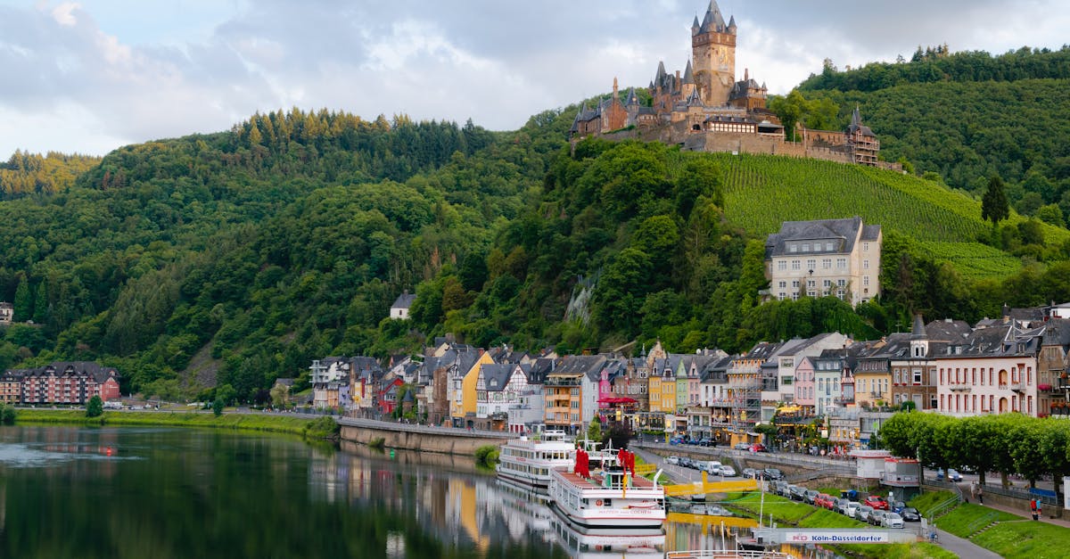 découvrez l'europe, un continent riche en histoire, culture et diversité. explorez ses grandes villes, ses paysages époustouflants et ses traditions uniques qui font de chaque pays une expérience inoubliable.