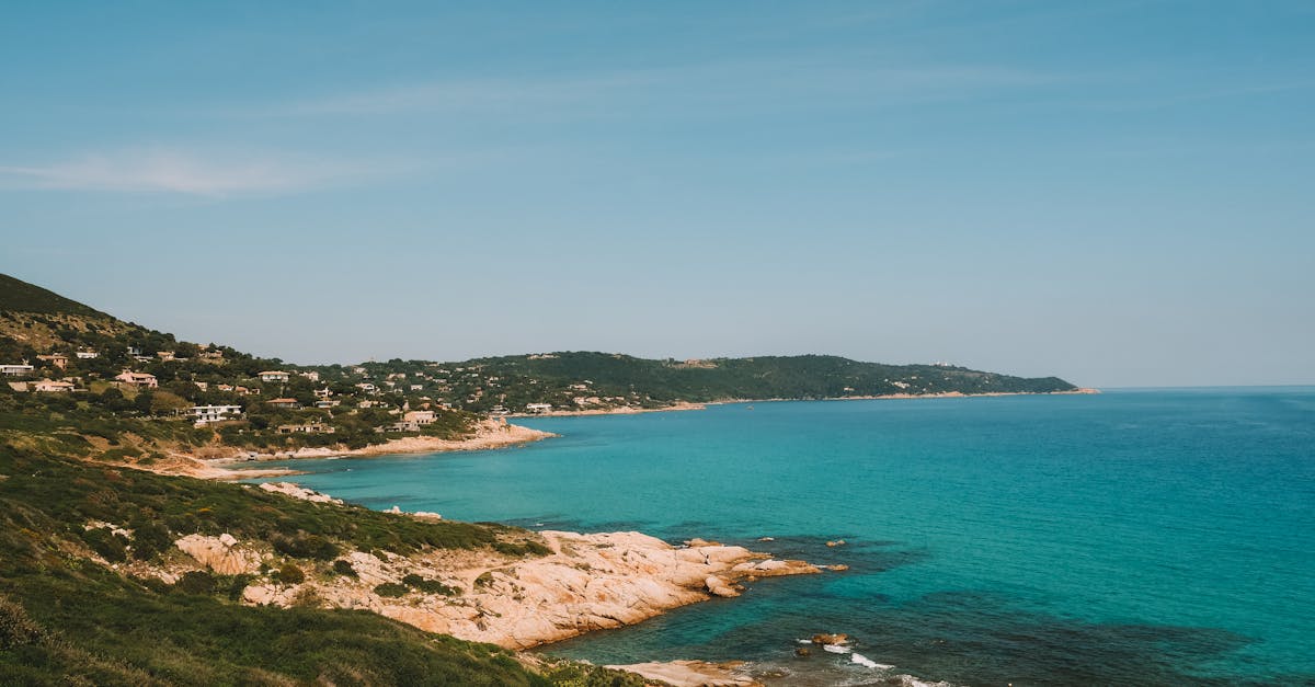 découvrez fréjus, charmante ville méditerranéenne alliant riche patrimoine historique, plages ensoleillées et activités culturelles. explorez ses ruines romaines, flânez dans ses ruelles pittoresques et profitez d'un cadre naturel exceptionnel. une destination idéale pour des vacances inoubliables !