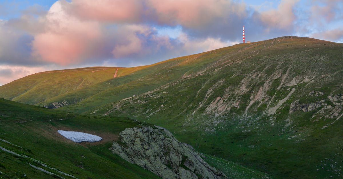 découvrez gabrovo, une charmante ville bulgare réputée pour son riche patrimoine culturel, ses traditions artisanales et son ambiance conviviale. explorez ses musées fascinants, ses paysages pittoresques et sa gastronomie locale distinctive. un voyage à gabrovo vous plongera dans l'authenticité des balkans.