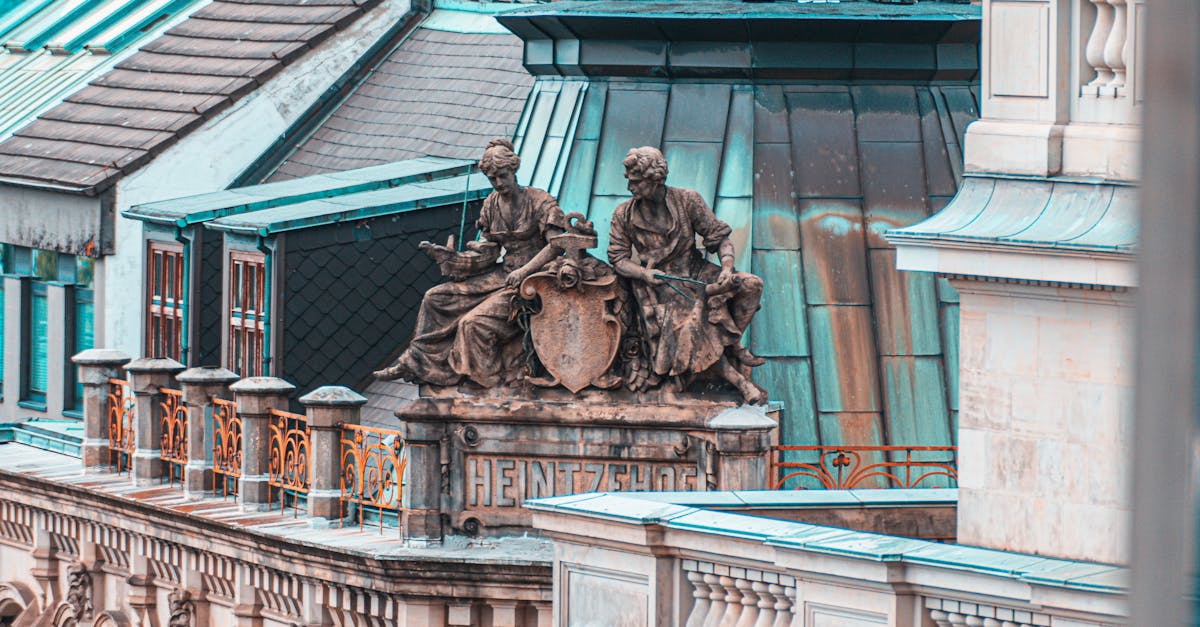 découvrez hamburg, la vibrante métropole allemande au bord de l'elbe. explorez ses canaux pittoresques, son architecture unique et sa riche histoire maritime. plongez dans la culture locale à travers ses musées, ses restaurants raffinés et sa vie nocturne animée.