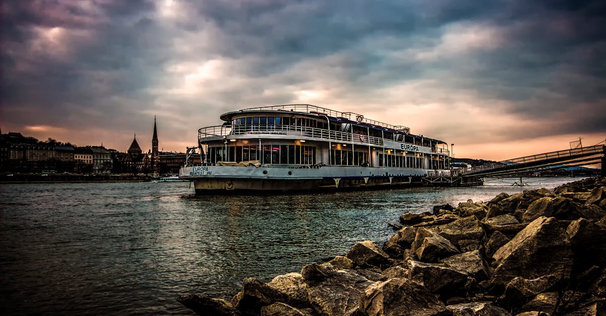 découvrez la hongrie, un pays riche en histoire, culture et paysages époustouflants. explorez budapest, ses célèbres bains thermaux et sa gastronomie unique, tout en vous imprégnant de l'héritage culturel fascinant des régions rurales.
