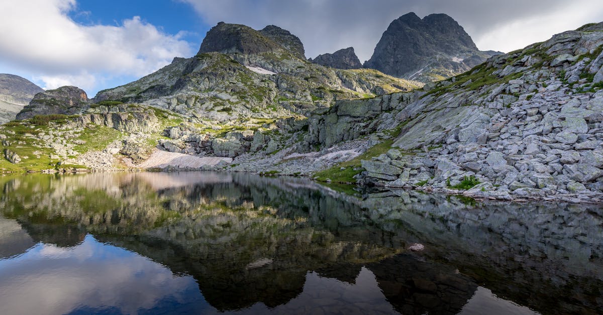 découvrez kyustendil, une ville bulgare riche en histoire et en culture, célèbre pour ses sources thermales, ses paysages pittoresques et son patrimoine archéologique unique. explorez les trésors cachés de cette destination authentique au cœur des balkans.