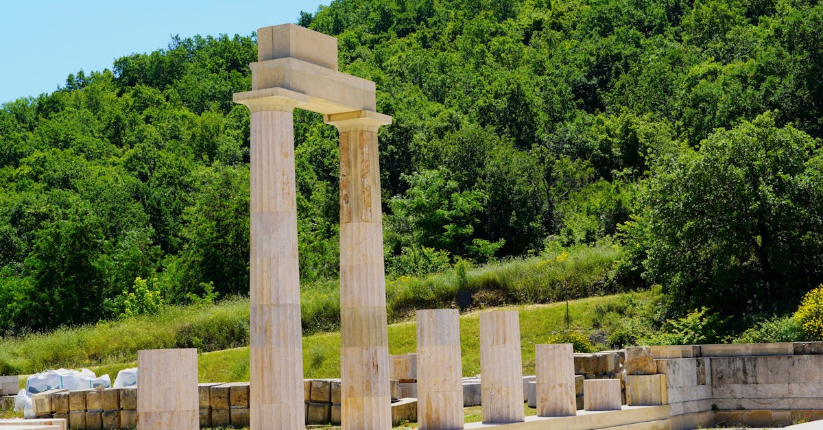 découvrez la macédoine, un pays riche en culture et en histoire, offrant des paysages magnifiques, des lacs cristallins et une délicieuse cuisine traditionnelle. explorez les trésors naturels et historiques de cette destination encore méconnue.