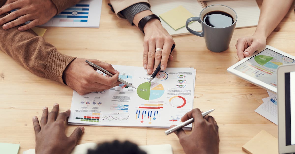 découvrez l'essentiel des techniques et conseils pour réussir vos réunions. apprenez à gérer le temps, à engager vos participants et à maximiser l'efficacité de vos échanges en groupe.
