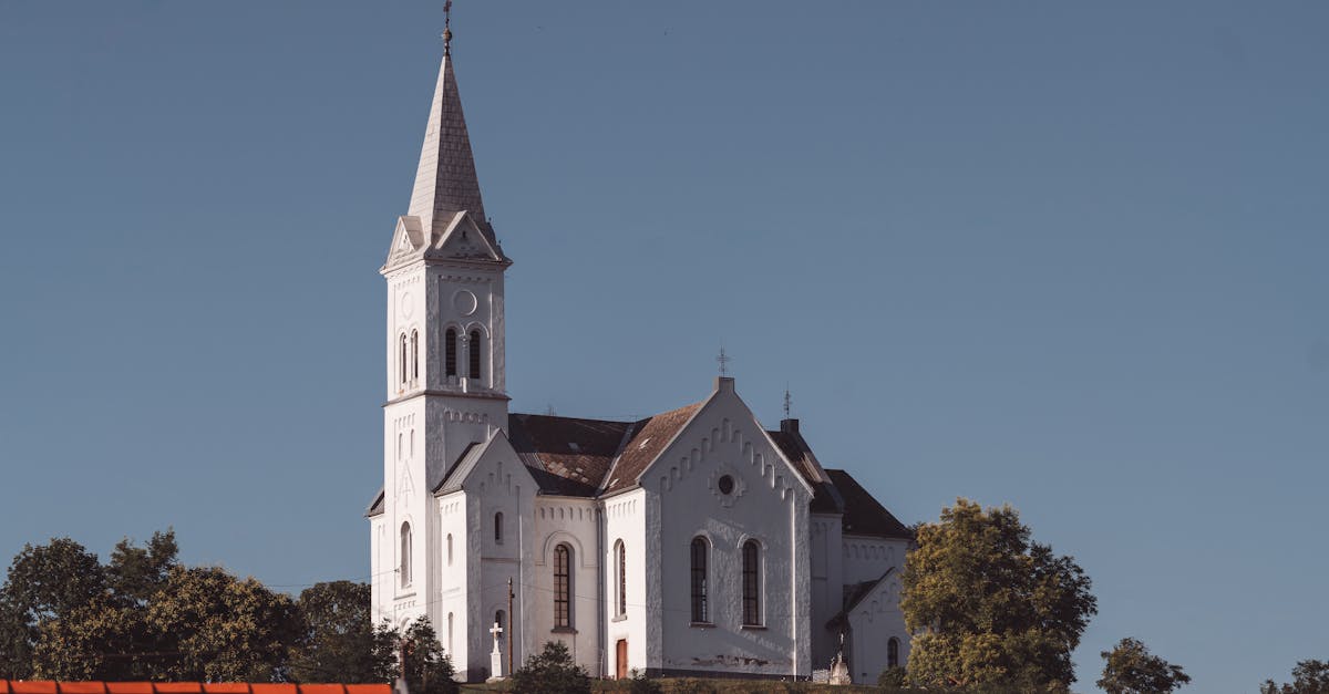 découvrez nógrád, une région pittoresque de hongrie, connue pour ses paysages naturels époustouflants, son riche patrimoine culturel et ses charmants villages. parfait pour les amateurs de nature et d'histoire, nógrád vous invite à explorer ses châteaux, ses sentiers de randonnée et ses traditions uniques.