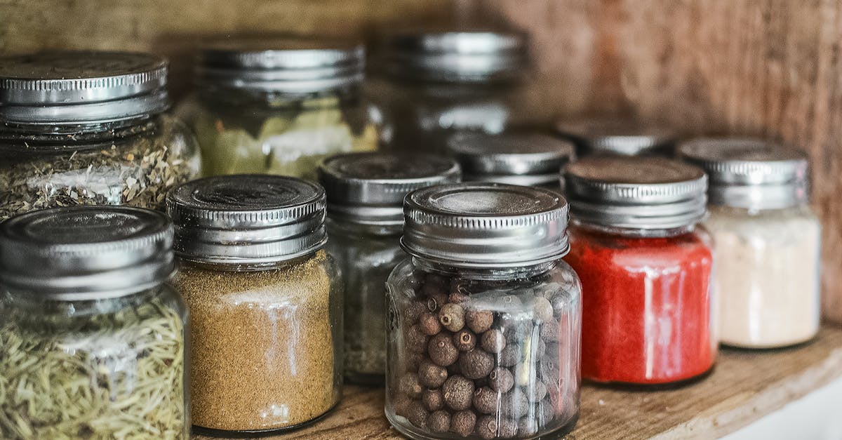 découvrez tout sur le poivre : ses variétés, ses bienfaits pour la santé et des conseils culinaires pour l'intégrer à vos plats. apprenez à choisir et utiliser le poivre pour rehausser vos recettes au quotidien.