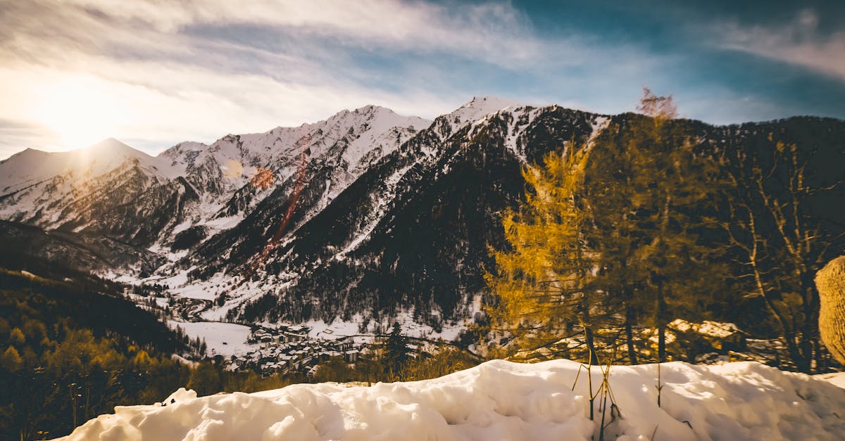 découvrez le piedmont, une région italienne empreinte de charme, célèbre pour ses paysages montagneux, ses vignobles renommés et sa délicieuse cuisine locale. partez à l'aventure entre culture, histoire et gastronomie dans ce coin idyllique de l'italie.