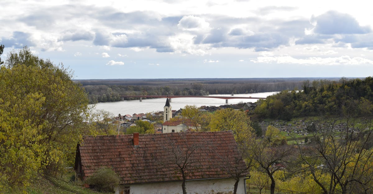 découvrez požega-slavonie, une région pittoresque de croatie, riche en histoire, culture et beauté naturelle. explorez ses charmants villages, ses traditions authentiques et ses paysages variés, tout en vous imprégnant de l'hospitalité locale.