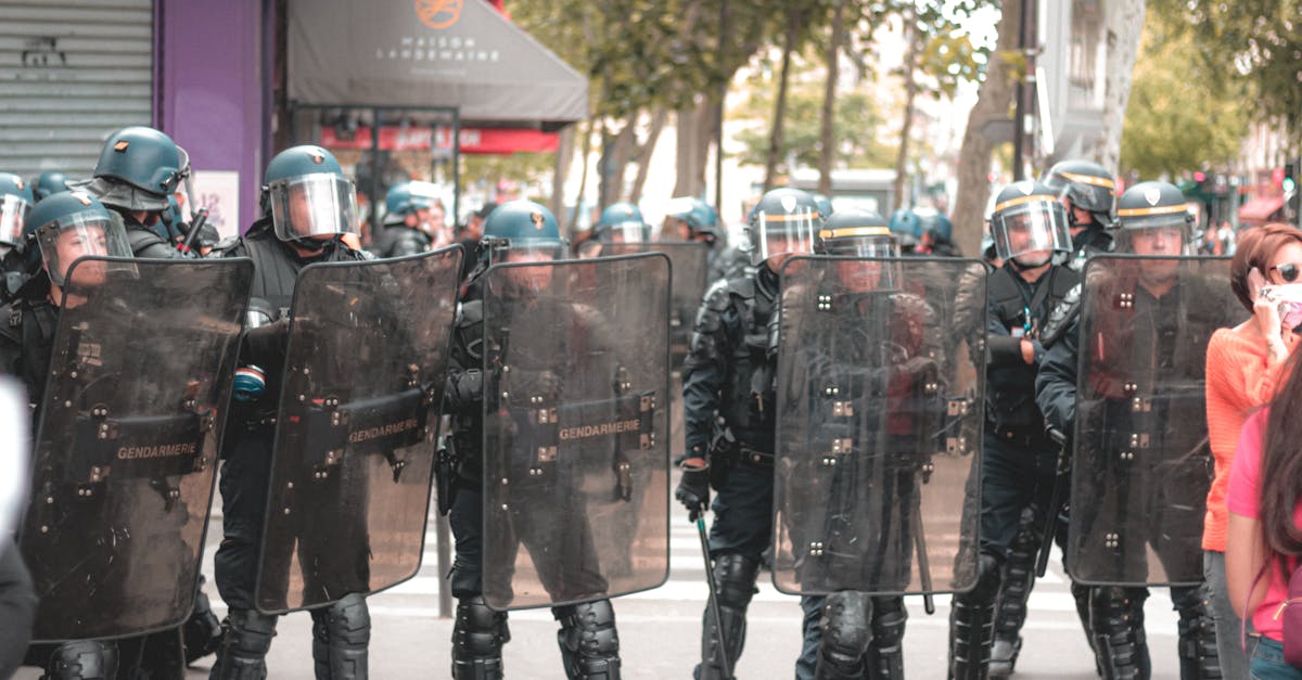 découvrez comment vous inscrire à la sécurité sociale en france. suivez notre guide étape par étape pour faciliter votre enregistrement et bénéficier de tous vos droits sociaux.
