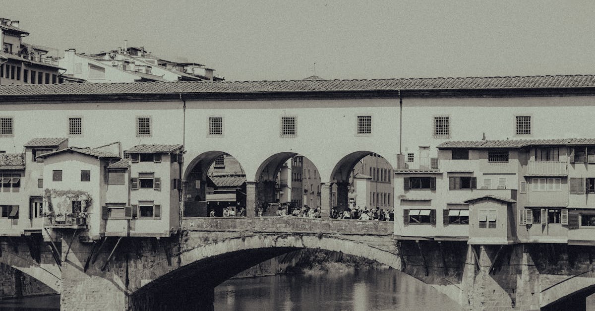 découvrez la beauté envoûtante de la toscane, une région italienne renommée pour ses paysages à couper le souffle, ses collines verdoyantes, et ses riches traditions culturelles. explorez ses charmants villages, savourez la cuisine locale et plongez dans l'art et l'histoire qui font de la toscane une destination incontournable.