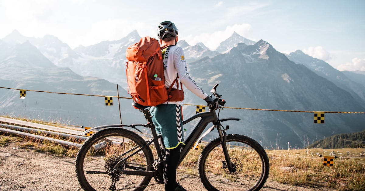 découvrez le valais, une région suisse renommée pour ses paysages alpins époustouflants, ses pistes de ski, ses vignobles réputés et son patrimoine culturel riche. partez à l'aventure au cœur de la nature ou savourez des spécialités locales dans cette destination incontournable.
